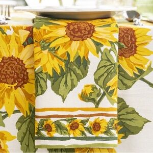 Set of 4 20” x 20” Sunflower Cloth Napkins